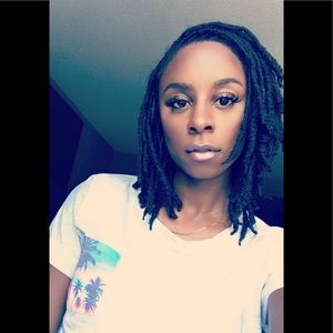 Meet your Posher, Equita